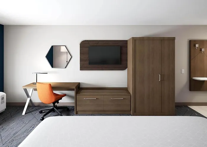 Express & West - Tolleson By Ihg Phoenix