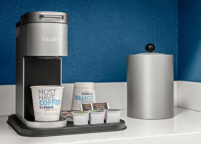 Express & West - Tolleson By Ihg Hotel Phoenix