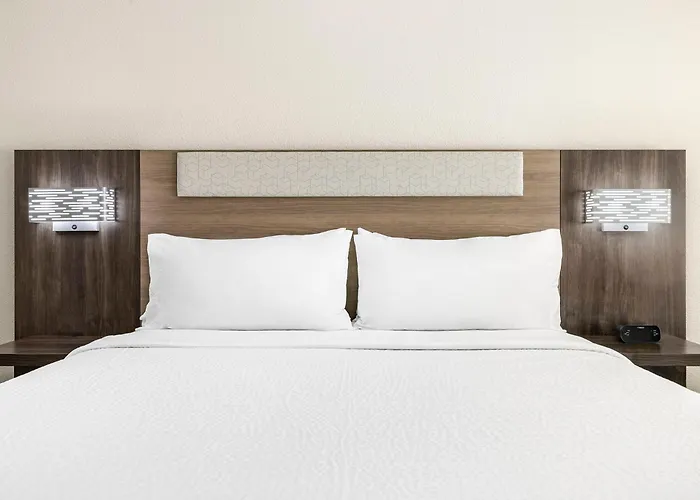 Express & West - Tolleson By Ihg