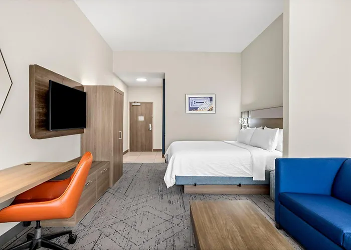 Express & West - Tolleson By Ihg Hotel Phoenix