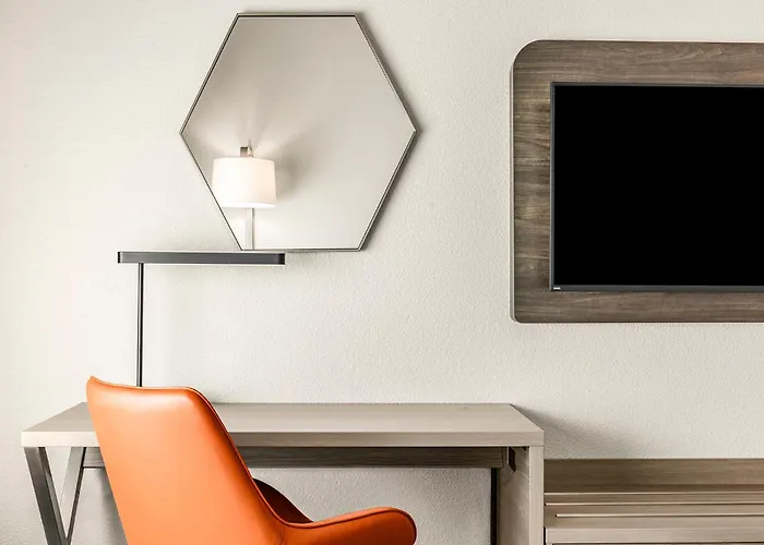 Hotel Express & West - Tolleson By Ihg Phoenix