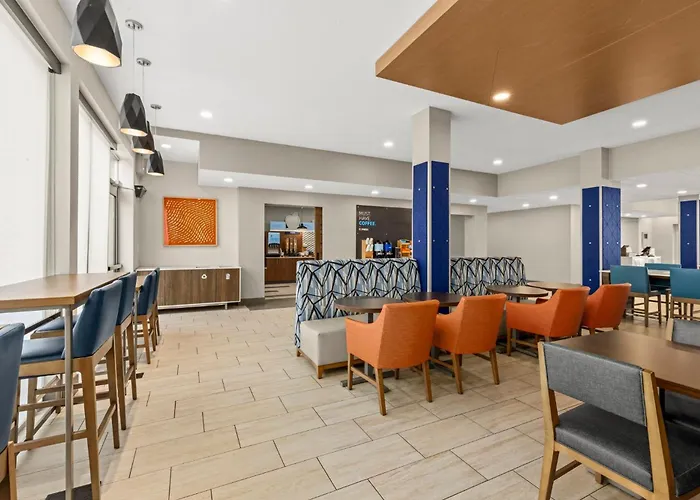 Express & West - Tolleson By Ihg Hotel 2*