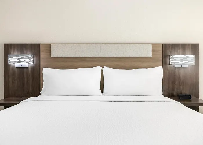 Hotel Express & West - Tolleson By Ihg Phoenix