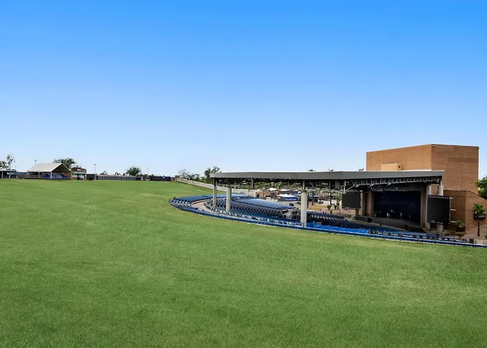 Express & West - Tolleson By Ihg Hotel